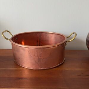 Vintage Copper Pot with Brass Handles – Rustic Farmhouse Kitchen Décor